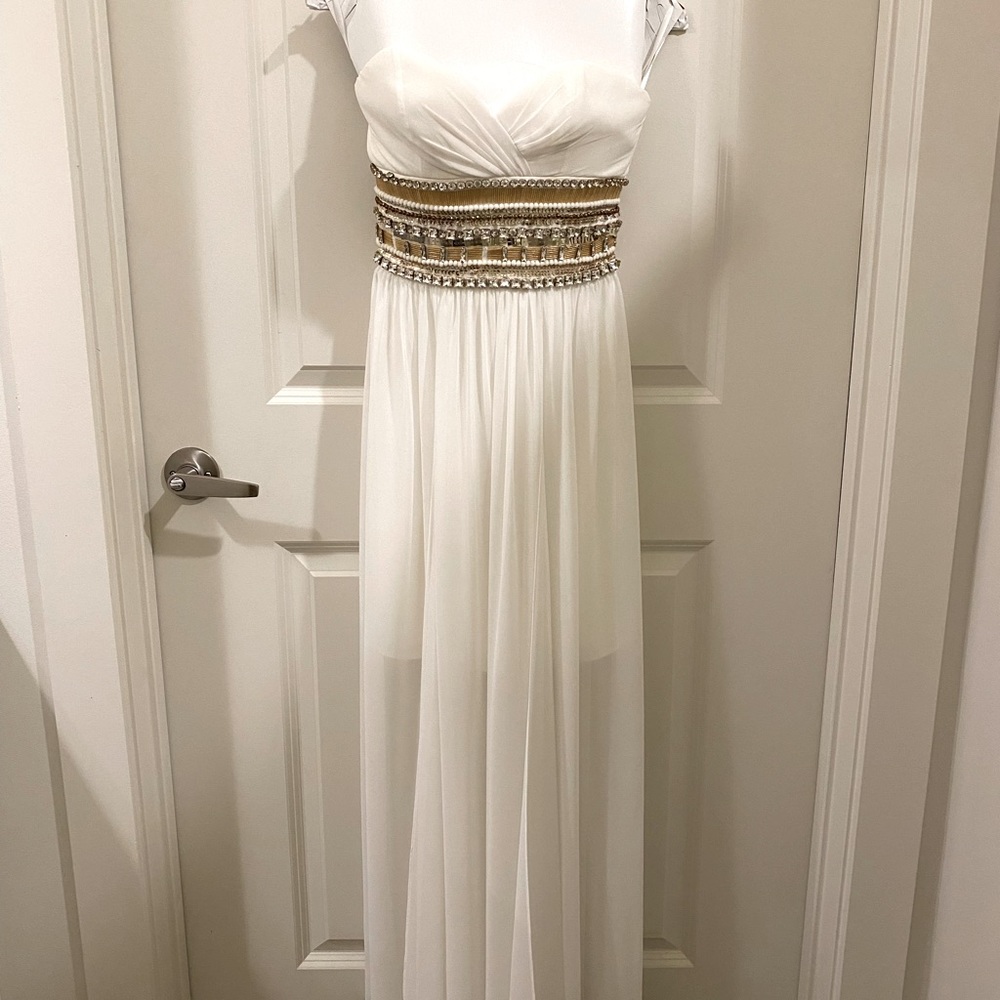 Like new- gorgeous formal dress